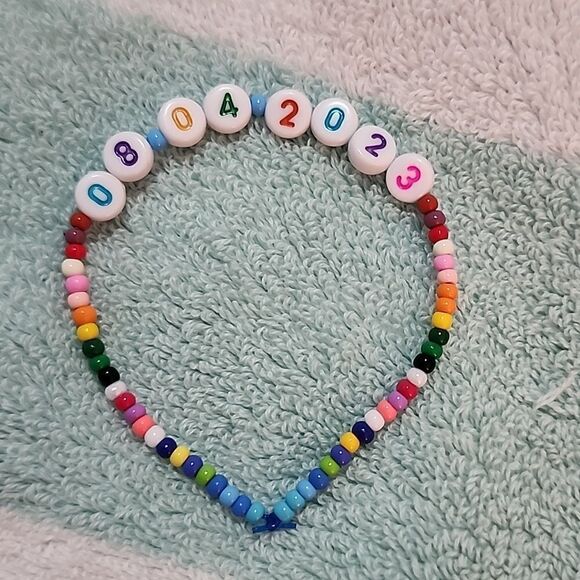 TS Eras Tour Bracelet Custom Tour Date - Picture 1 of 2